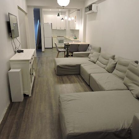 Apartament Luka Батуми Екстериор снимка