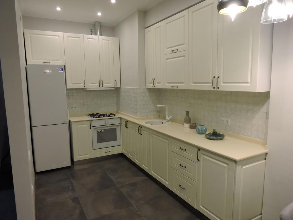 Apartament Luka Батуми Екстериор снимка