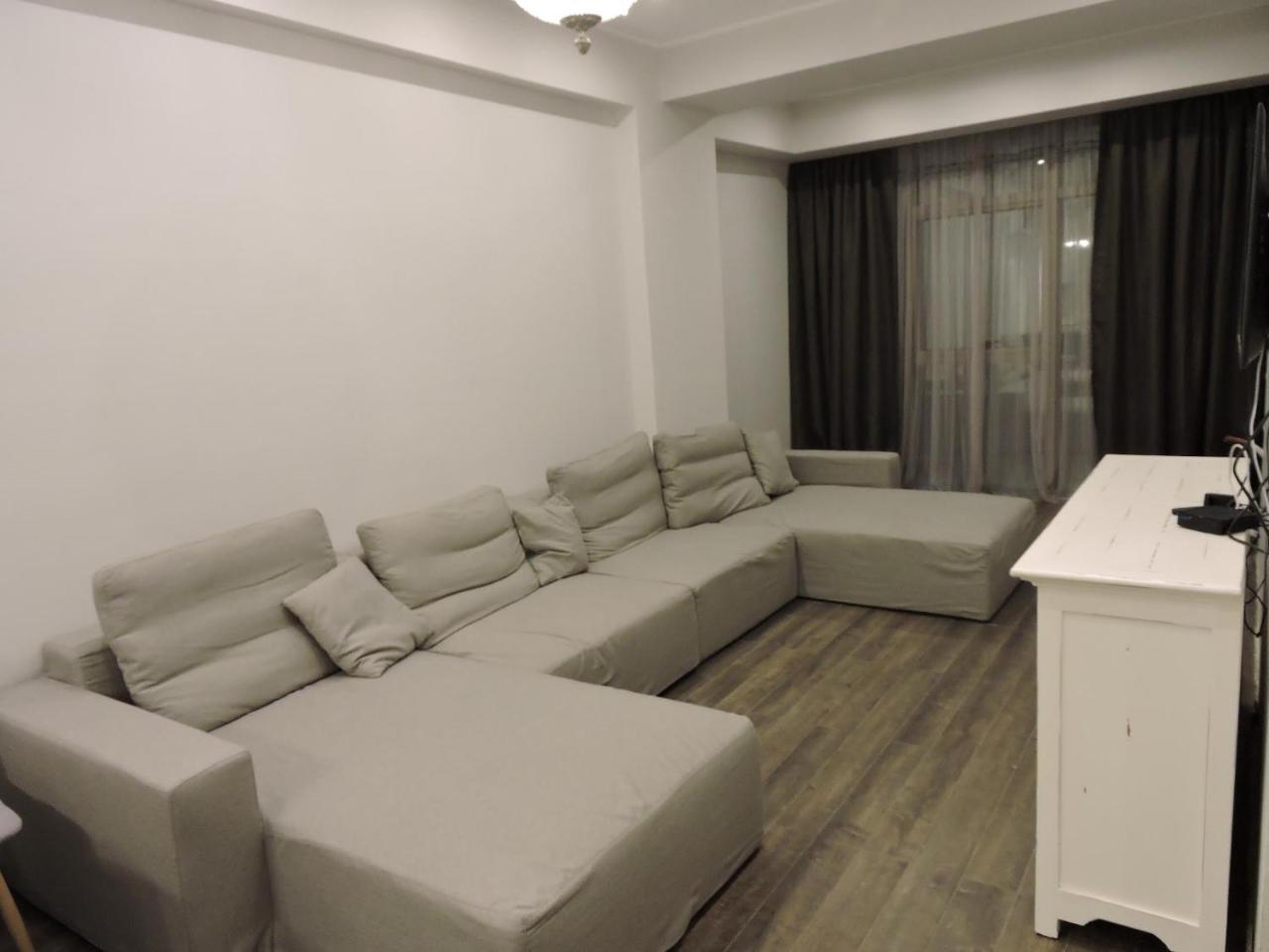 Apartament Luka Батуми Екстериор снимка